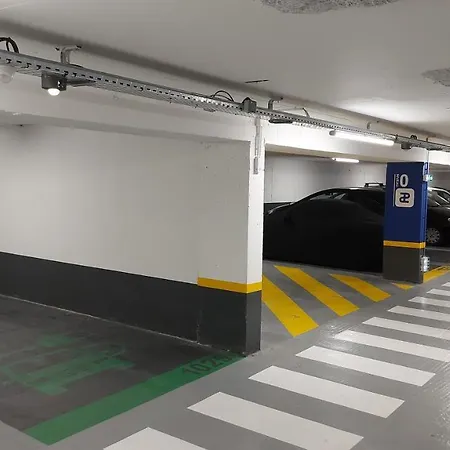 Penelope Belle Vue アパート マントン