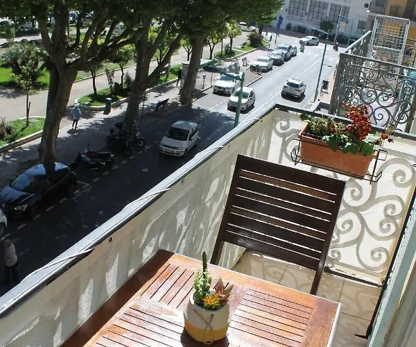 Penelope Belle Vue Apartment Menton