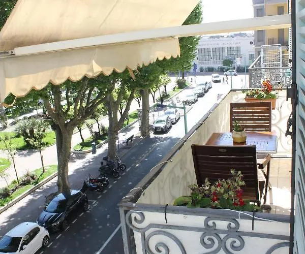 Penelope Belle Vue Διαμέρισμα