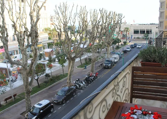 Penelope Belle Vue Μεντόν